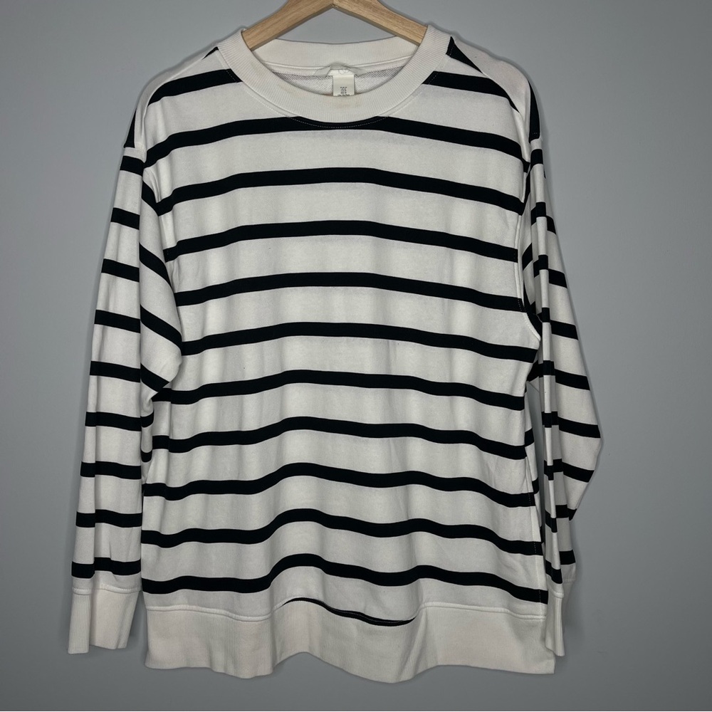 Women’s H&M maternity black white‎ striped sweatshirt tunic medium